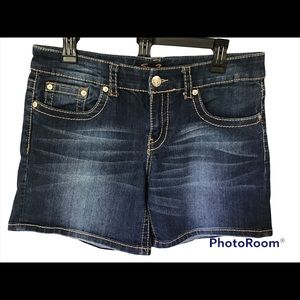 Seven7 dark blue denim shorts Sz 10 mid rise 5 pocket logo